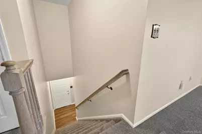 307 Gazebo Court, New Windsor, NY 12553 - Photo 10