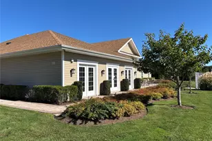 41 Greentree Ct, Shirley, NY 11967 - Photo 32