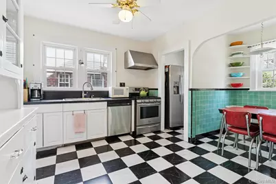 9 Troy Place, Merrick, NY 11566 - Photo 10