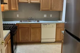 1066 Maggie Rd, Newburgh, NY 12550 - Photo 4