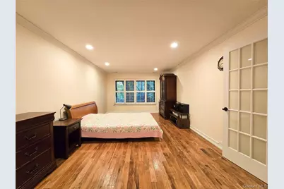 54 Acorn Ponds Drive #271, Roslyn, NY 11576 - Photo 24