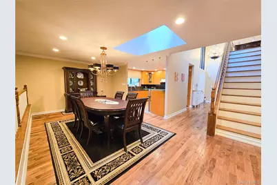 54 Acorn Ponds Drive #271, Roslyn, NY 11576 - Photo 8