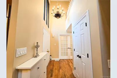 54 Acorn Ponds Drive #271, Roslyn, NY 11576 - Photo 4