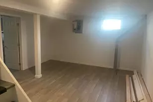 211 Mineola Ave, Carle Place, NY 11514 - Photo 8