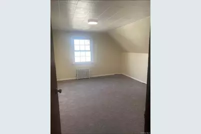 211 Mineola Avenue, Carle Place, NY 11514 - Photo 10