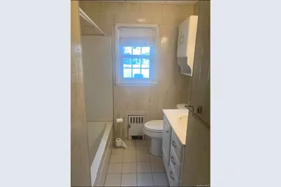 211 Mineola Avenue, Carle Place, NY 11514 - Photo 6