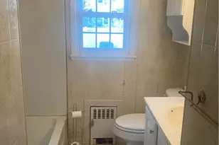 211 Mineola Ave, Carle Place, NY 11514 - Photo 6