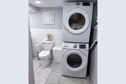 7818 65th Street, Glendale, NY 11385 - Photo 16