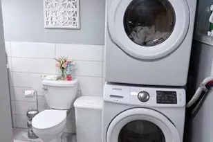 78-18 65th St, Glendale, NY 11385 - Photo 16