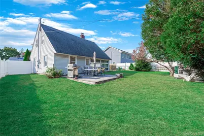 71 Chimney Lane, Levittown, NY 11756 - Photo 14