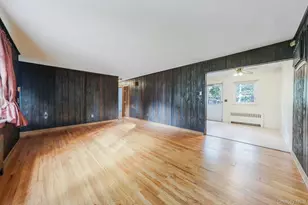 175 Pleasant St, Ronkonkoma, NY 11779 - Photo 14