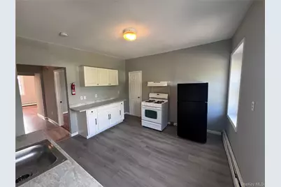 488 Broadway, Newburgh, NY 12550 - Photo 2