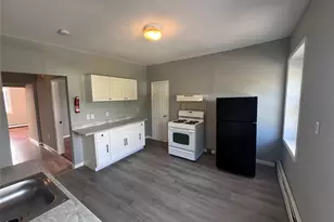 488 Broadway, Newburgh, NY 12550 - Photo 2