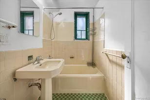 1700 Metropolitan Ave, Bronx, NY 10462 - Photo 12