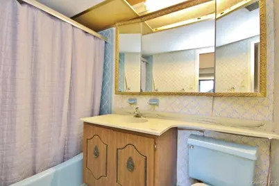 15 Stewart Place #1R, White Plains, NY 10603 - Photo 8