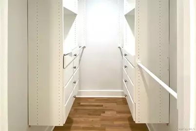 40 Schenck Avenue #1L, Great Neck, NY 11021 - Photo 12