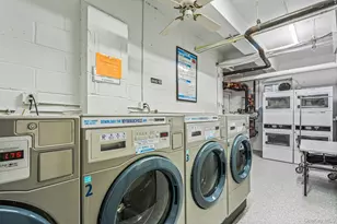 40 Schenck Ave, Great Neck, NY 11021 - Photo 18