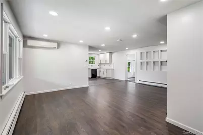 14 Windsor Drive, New Windsor, NY 12553 - Photo 2