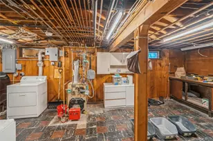 1048 Windermere Rd, Franklin Square, NY 11010 - Photo 26