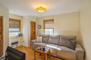 1048 Windermere Rd, Franklin Square, NY 11010 - Photo 12