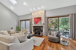 11 Willada Ln, Glen Cove, NY 11542 - Photo 10