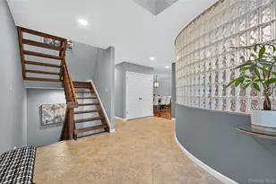 11 Willada Ln, Glen Cove, NY 11542 - Photo 6