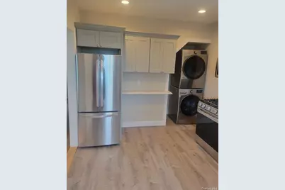 36 Lee Avenue, Hicksville, NY 11801 - Photo 2