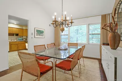 129 Hillandale Drive, New Rochelle, NY 10804 - Photo 12