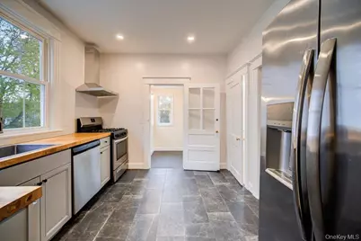 65 Worrall Avenue, Poughkeepsie, NY 12603 - Photo 20