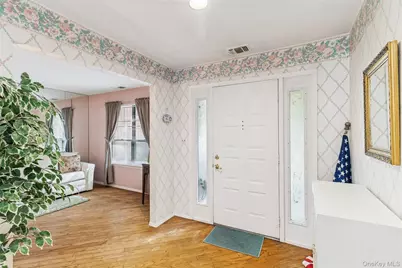 3 Timber Ridge Drive, Holbrook, NY 11741 - Photo 2