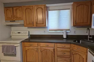 49 Holiday Park Dr, Centereach, NY 11720 - Photo 8