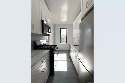 762 Brady Avenue #221, Bronx, NY 10462 - Photo 2