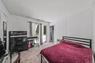 136 Bailey Ct, Middle Island, NY 11953 - Photo 10