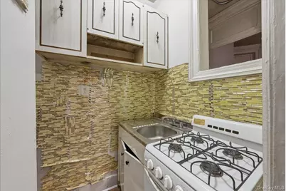 501 W 156th Street #22, New York, NY 10032 - Photo 6