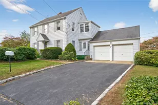 47 10th St, Locust Valley, NY 11560 - Photo 2