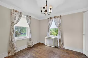 47 10th St, Locust Valley, NY 11560 - Photo 12