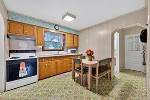 47 10th St, Locust Valley, NY 11560 - Photo 8