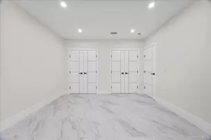 2481 Putnam Dr, East Meadow, NY 11554 - Photo 32