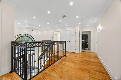 2481 Putnam Drive, East Meadow, NY 11554 - Photo 30