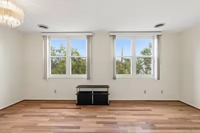 230 Fleet Court #16230, Bronx, NY 10473 - Photo 4