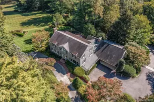 1276 Ridge Rd, Syosset, NY 11791 - Photo 4