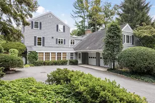 1276 Ridge Rd, Syosset, NY 11791 - Photo 2