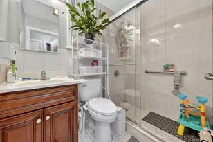 1818 Tomlinson Ave, Bronx, NY 10461 - Photo 14