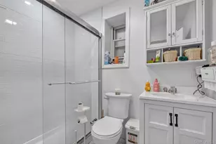 1818 Tomlinson Ave, Bronx, NY 10461 - Photo 32