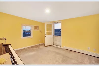 179 Swan Lane, Levittown, NY 11756 - Photo 26