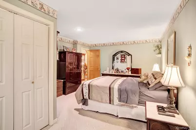 179 Swan Lane, Levittown, NY 11756 - Photo 20