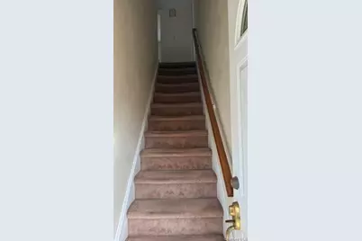 264-15 82nd Ave #2, Floral Park, NY NY 11 - Photo 4