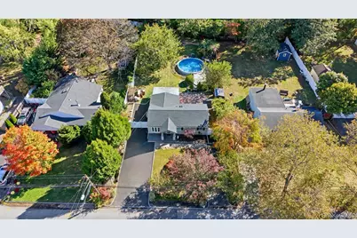 1537 N Thompson Drive, Bay Shore, NY 11706 - Photo 1