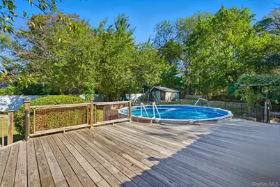 1537 N Thompson Drive, Bay Shore, NY 11706 - Photo 4