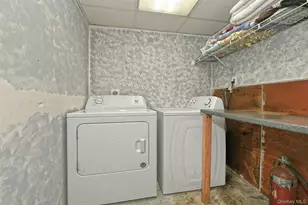 87 9th Ave, Holtsville, NY 11742 - Photo 14